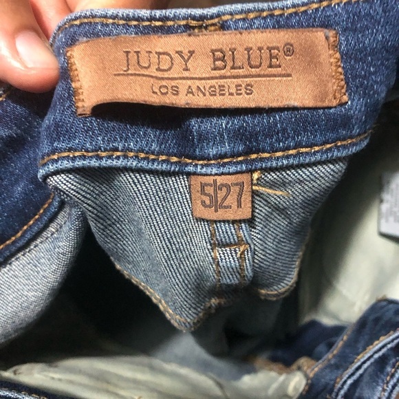 Judy Blue Jeans Women's 5/27 Slim Fit Dark Wash Stretchy Everyday Denim - Picture 2 of 6